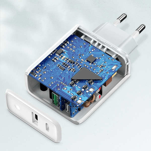 شارژر دیواری دو پورت USB-A+USB-C 38W یوگرین مدل CD170 کد 60468