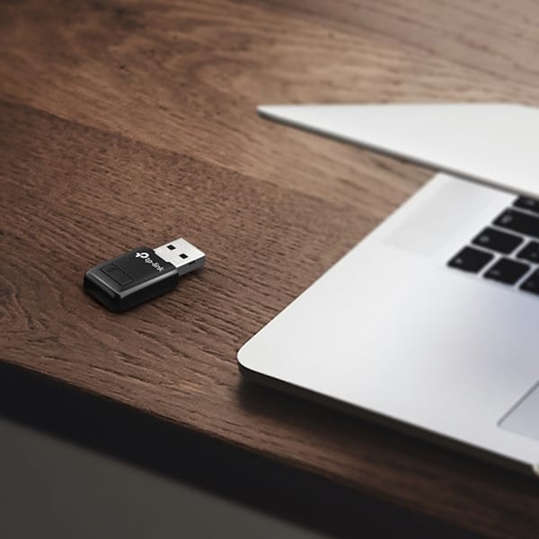 کارت شبکه USB مینی بی سیم 300Mbps تی پی لینک مدل TL-WN823N